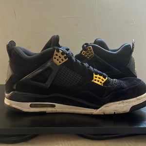 Jordan 4 “ royalty” size 10
